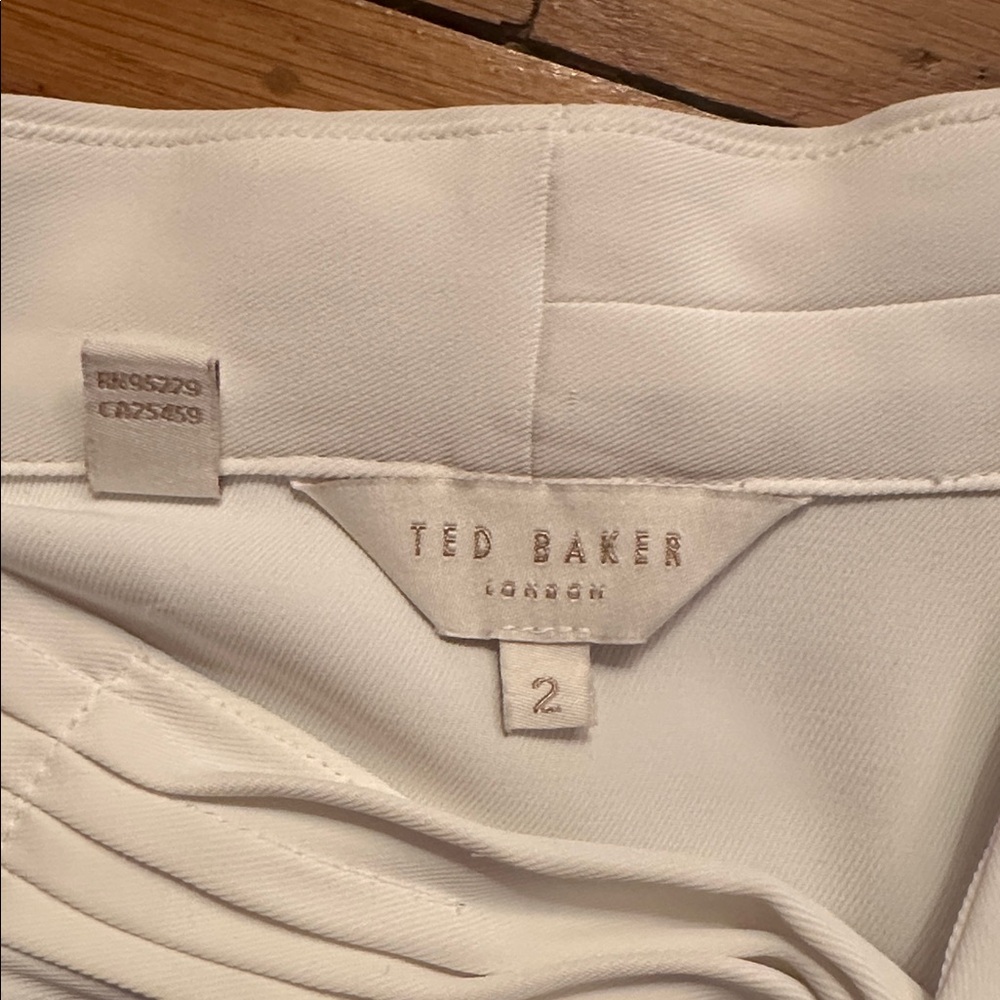 Ted Baker Pammla Top in White - Size 3 (medium) - Picture 2 of 4